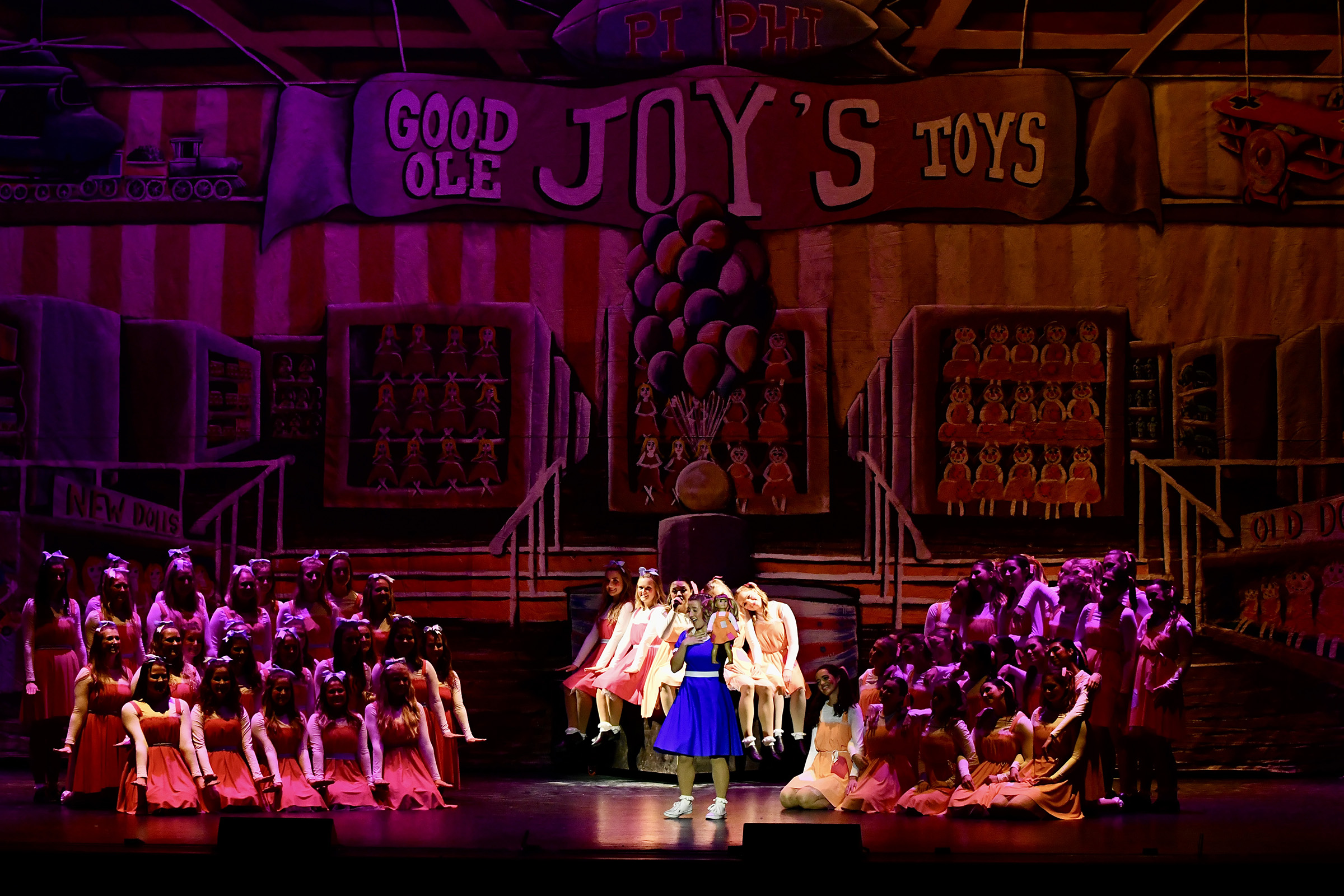 Sing 2023 PiPhi Shot