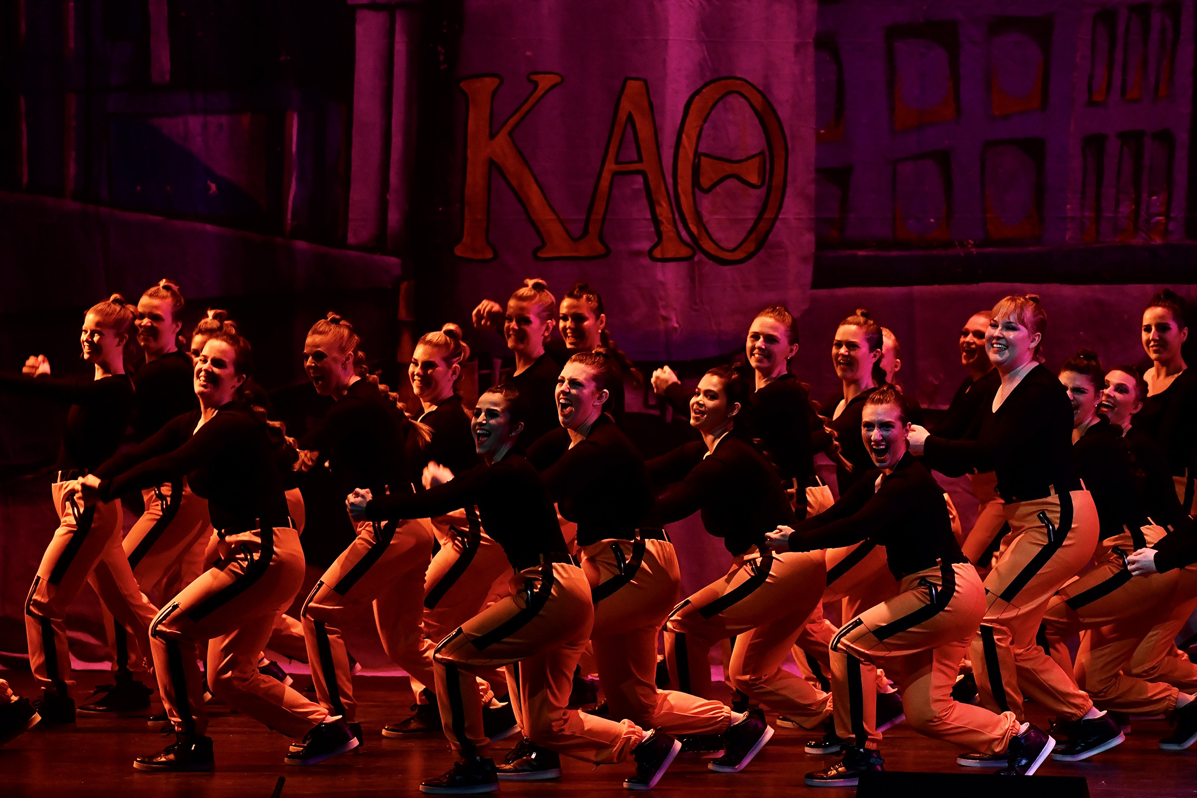 Sing 2023 Theta Shot