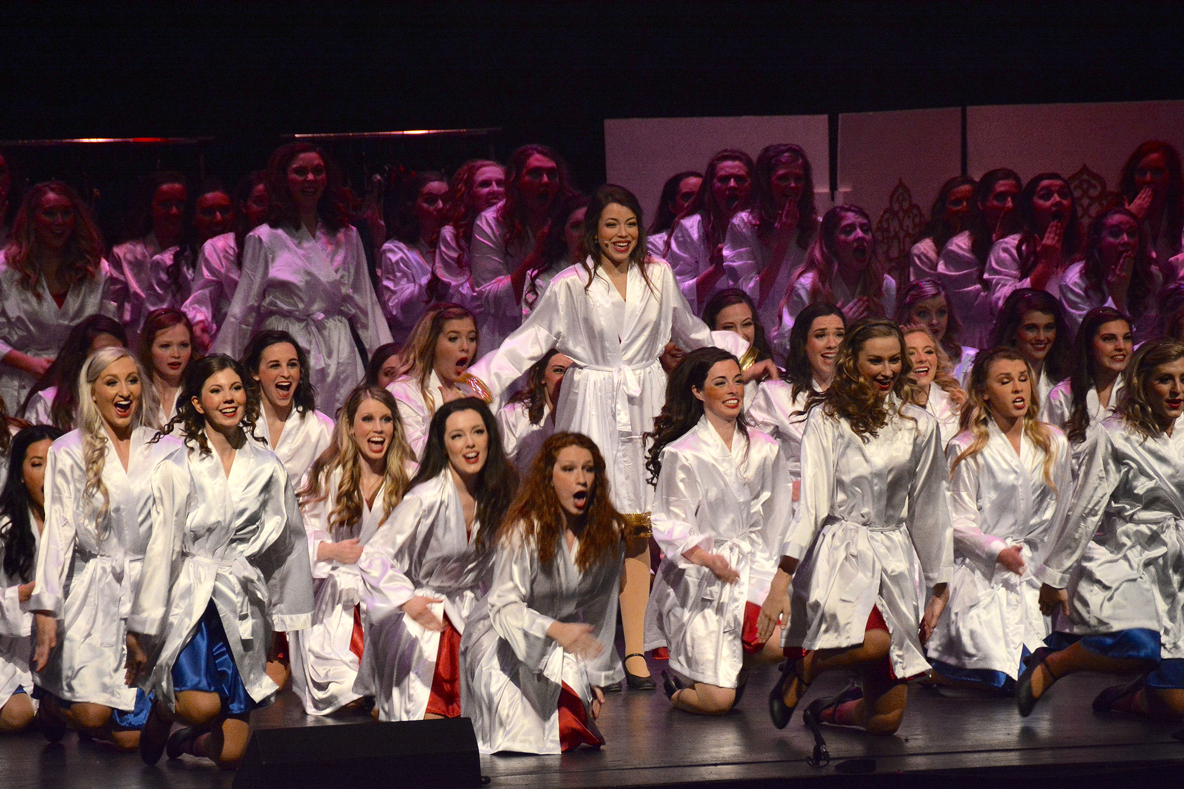 Sing 2017 Theta Photo