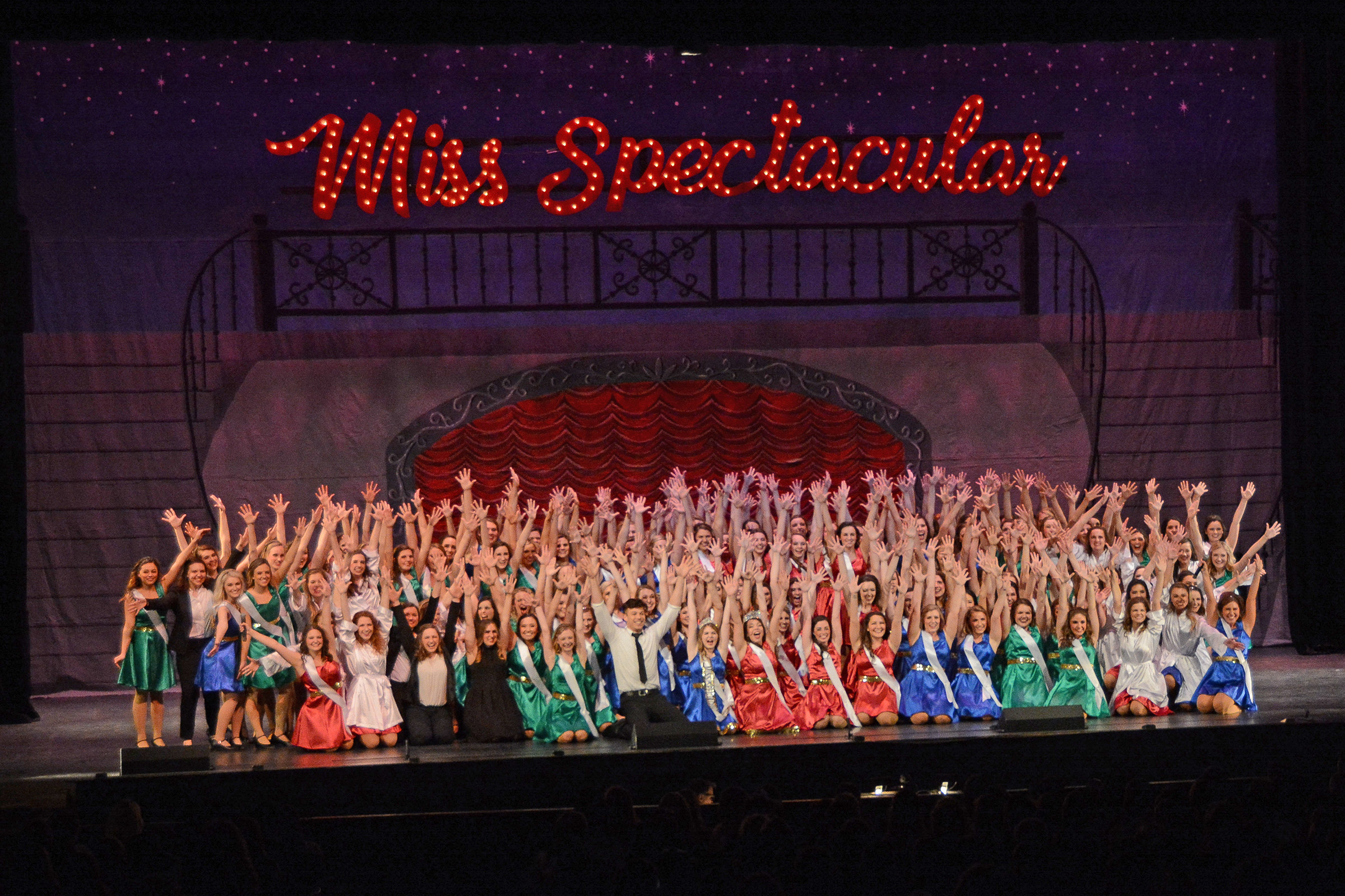 Sing 2017 Theta Photo