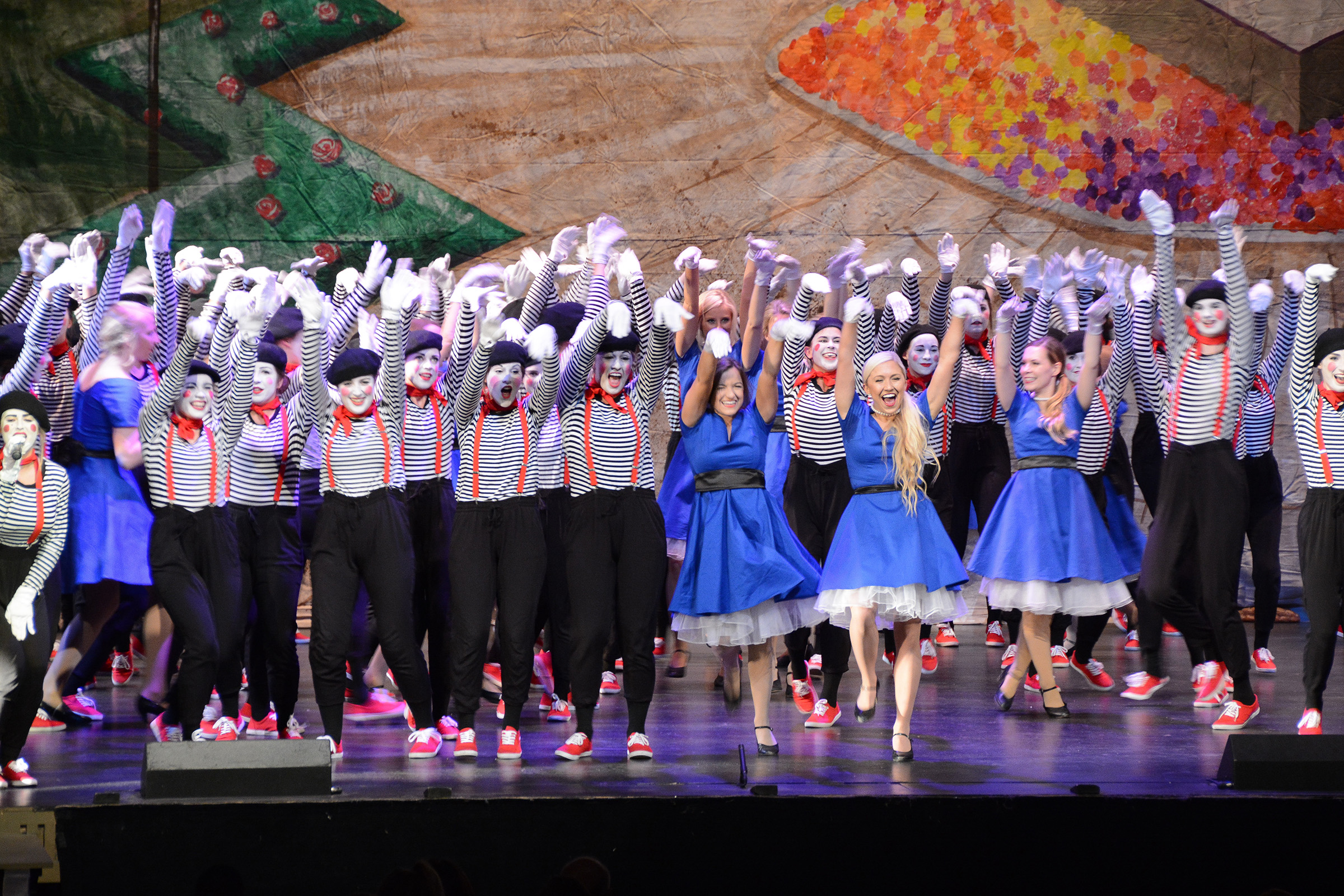 Sing 2017 PiPhi Photo