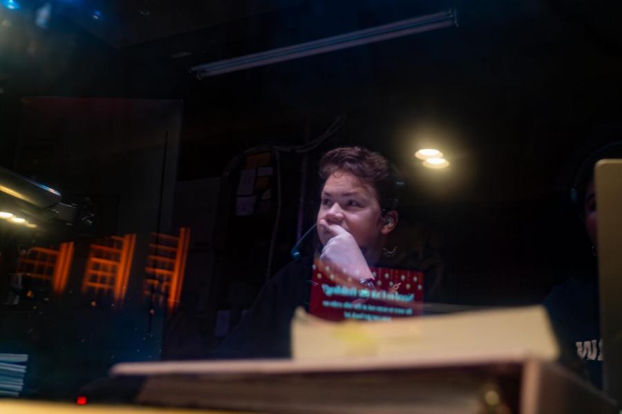 Unsung heroes: Waco Hall staff serve behind the scenes of Sing