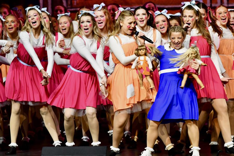 Sing 2023 PiPhi Shot